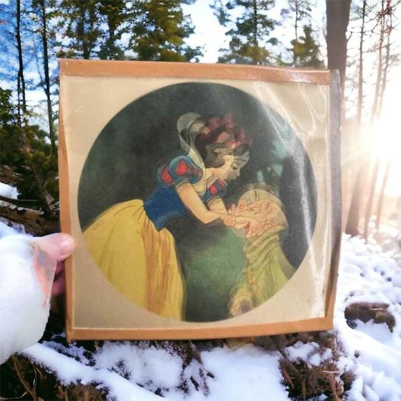Vintage Snow White & Dopey Hologram Image! RARE! - Picture 1 of 3